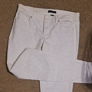 White House Black Market White Skinny Jeans
